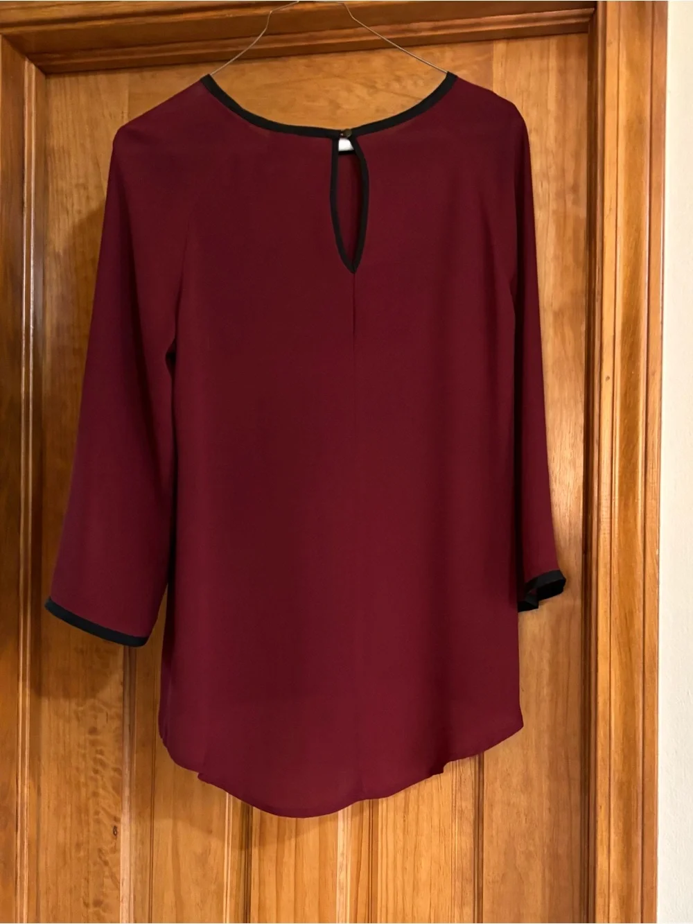 Mossimo Burgundy High-Low Blouse with Black Trim - Picture 8 of 11
